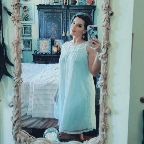 🍏 A Sweetly Mint Lace Orchard Nightgown – Vintage Pastel Dream - Picture 7 of 8